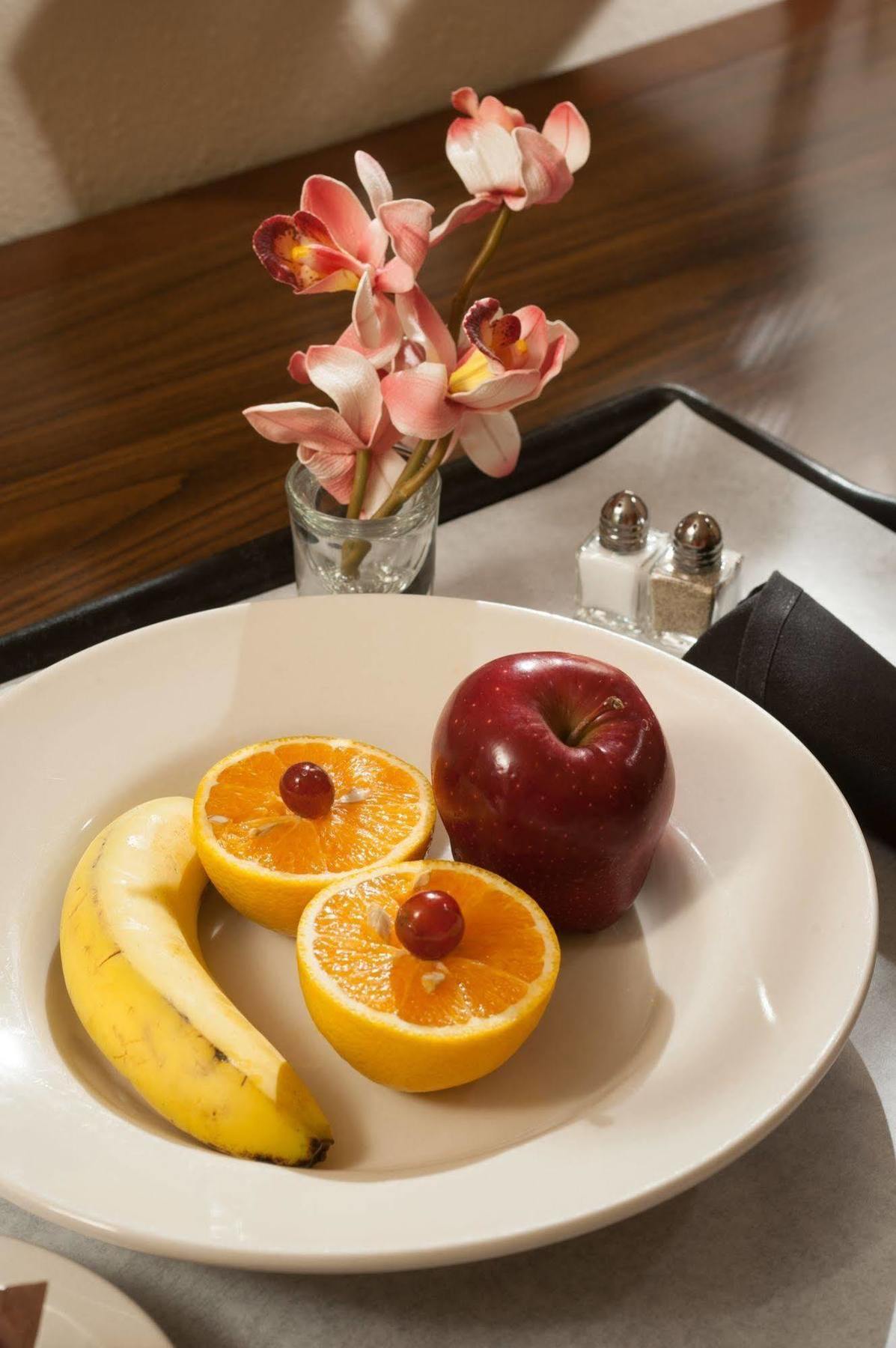 Hilton Garden Airport Hotel